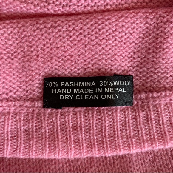 Pink Pashmina Wool Cowl Scarf - Picture 3 of 3